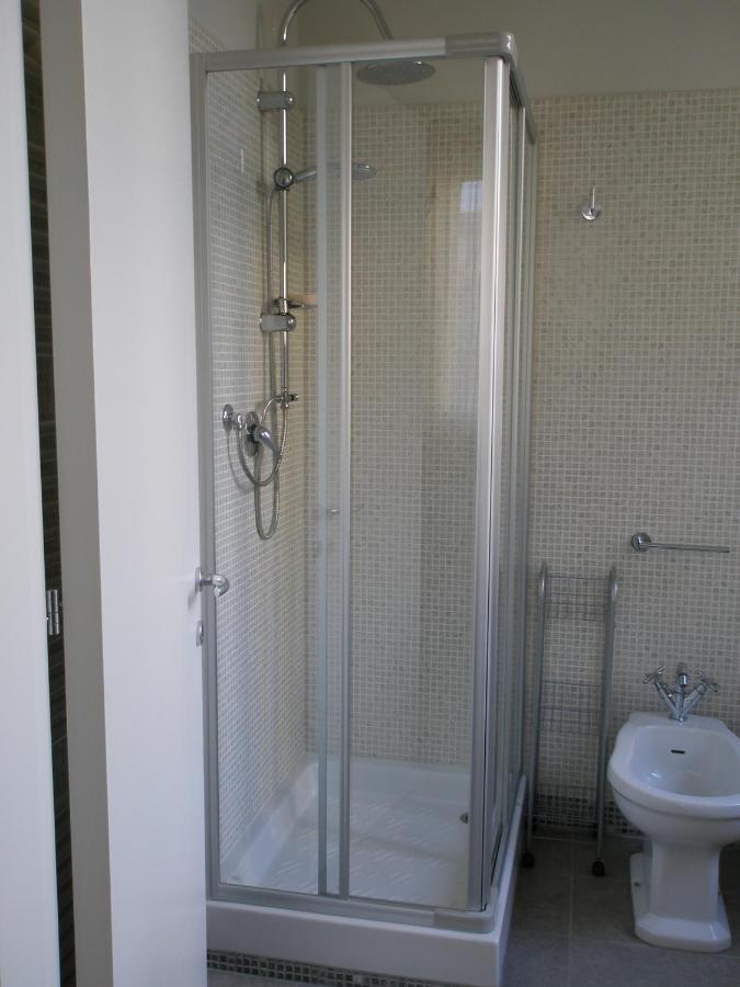 Villa Marietta Чивитанова Марке Екстериор снимка